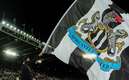 En el escudo del Newcastle destacan dos caballitos de mar (Facebook Newcastle United)