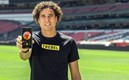 Memo Ochoa prueba una nueva faceta fuera de las canchas. FOTO: