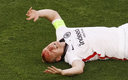 Sebastian Rode, defensa del Eintracht, con tremenda herida en la Final de la UEL. (Reuters)
