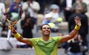 Nadal celebrando su triunfo en la primera ronda de Roland Garros. (Reuters)