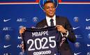 Mbappé renovó hasta 2025 con el PSG (Reuters)