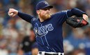 Los Tampa Bay Rays portaron gorras y uniformes con los colores de la bandera gay. (Reuters)