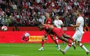Michy Batshuayi hizo el gol del triunfo de cabeza. FOTO: AFP.