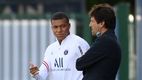 Leonardo y Mbappé. (Foto: AFP)