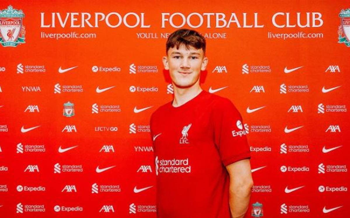 Liverpool fichó al escocés Calvin Ramsay (Liverpool FC)