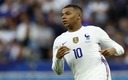 Mbappé en un duelo de Nations League. (Reuters)