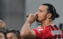 Zlatan recientemente se operó la rodilla izquierda. (FOTO: AFP)