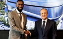 La presentación oficial del nuevo refuerzo del Real Madrid. (Foto: Real Madrid)