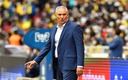 Tite dirigiendo un encuentro de Brasil en las Eliminatorias CONMEBOL. (Reuters)