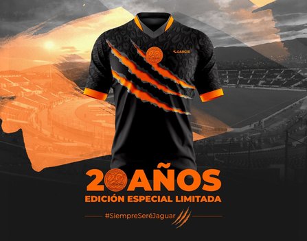 La empresa Garcís lanzó jersey conmemorativo de Jaguares.