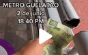 Diamante Guillen esconde dinero en diversas partes de las estaciones del Metro (Captura de TikTok Diamante Guillen).