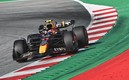 Checo Pérez había quedado en cuarto lugar en la qualy, pero fue sancionado.  FOTO: AFP.