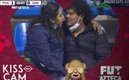 La polémica imagen que se dio en el Puebla vs Santos. FOTO: Captura de pantalla TV Azteca.