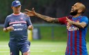 Andrés Lillini desconoce si llegará Dani Alves. FOTOS: Imago7 Reuters.