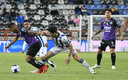 Duro fue el duelo entre Tuzos y Cañoneros el pasado torneo. (Imago7)