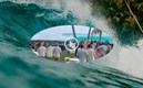 La ola invadió el jardín donde se celebraba la boda en Hawaii. (Freepik | Twitter)