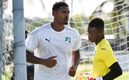 Sebastian Haller espera volver pronto a los terrenos de juego. (FOTO: AFP)