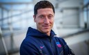 Robert Lewandowski, vestido con las ropas del Barcelona | @FCBarcelona_es