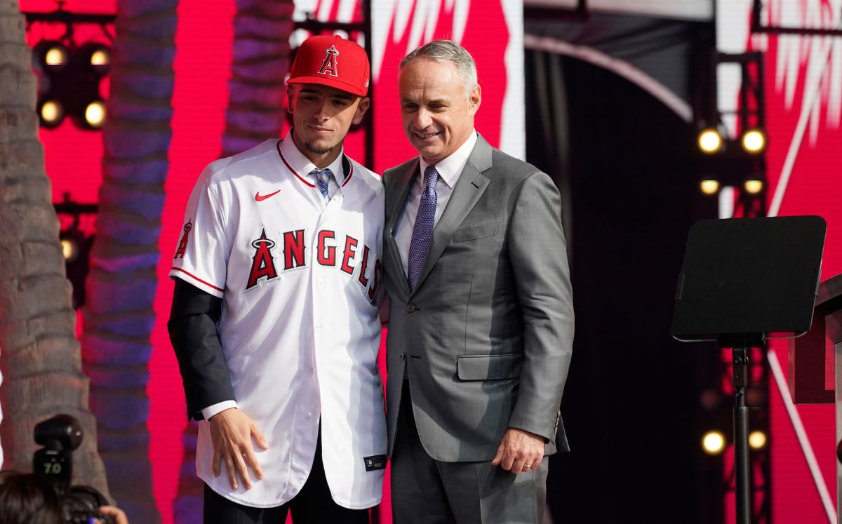 MLB avanza con plan de poner anuncios en los uniformes para 2023 | AP