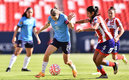 Licha Cervantes apareció a los 2 minutos para mojar | Twitter @ChivasFemenil