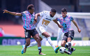Pachuca y Pumas se enfrentan sin Dani Alves. (Foto: Mexsport)