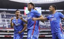 Santi Giménez anotando para Cruz Azul (MexSport).