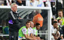 Ancelotti dirigiendo un duelo de pretemporada. (AFP)