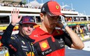 Max Verstappen y Charles Leclerc (AFP).
