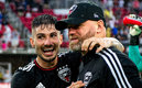 Rooney festejó con sus jugadores | Twitter @dcunited