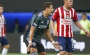 Chicharito podría terminar su carrera en Chivas. (Foto: Mexsport)
