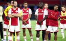 Jugadores del Ajax durante la Supercopa. (FOTO: AFP)