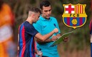 Rafa Márquez dándole instrucciones a uno de sus dirigidos (Captura de Twitter Barça Atlètic).