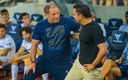 Andrés Lillini y Xavi Hernández. (Mexsport)