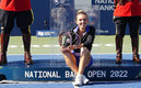 Halep posó con el trofeo | Reuters