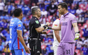 Jurado fue expulsado en la recta final del encuentro. (Imago7)