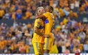 Diente Lopez y Luis Quiñones festejan un gol con Tigres. (FOTO: Imago7)