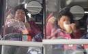 Mujer se preparó una michelada en el transporte público (Instagram)