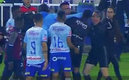 El auxiliar propinó el golpe al silbante por un penal marcado | Captura