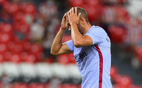 Martin Braithwaite se lamenta la falla. (FOTO: AFP)