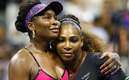 Serena y Venus Williams no juegan en equipo desde 2018 (AFP)