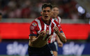 Chiquete festeja su gol con Chivas. (FOTO: Mexsport)