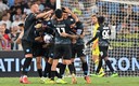 Los jugadores del Napoli celebrando una de las anotaciones. (AFP)