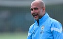 Pep Guardiola no ha podido ganar la Champions con el Man. City. (AFP)