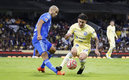 Zendejas planchó a Pizarro y Tigres pidió la roja | Imago7