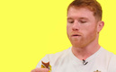 Canelo Álvarez come Pulparindo. (Captura)