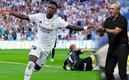 Vasco Aguirre tuvo un roce con el jugador del Real Madrid.