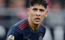 Edson Álvarez vio caer a su equipo.