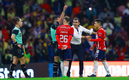 Fernando Beltrán fue expulsado al final del Clásico. (Foto: Mexsport)