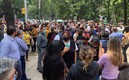 Las personas tuvieron que ser evacuadas debido al sismo de este 19 de septiembre de 2022 (Reuters).