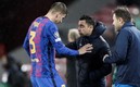 Piqué sí es del agrado de Xavi, pero tuvo que hablar con él. (Foto: EFE)